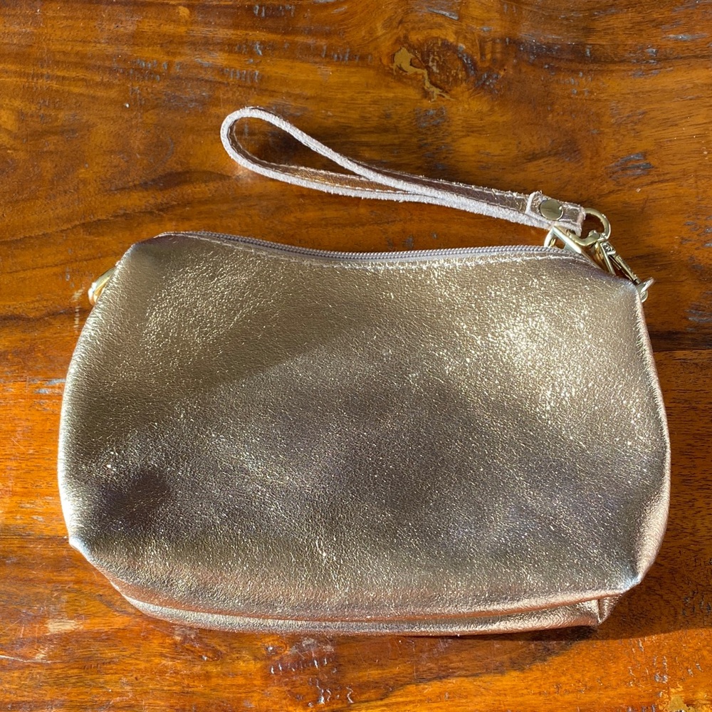 Borse In Pelle: Rose Gold Wristlet leather bag. Made in Italy.